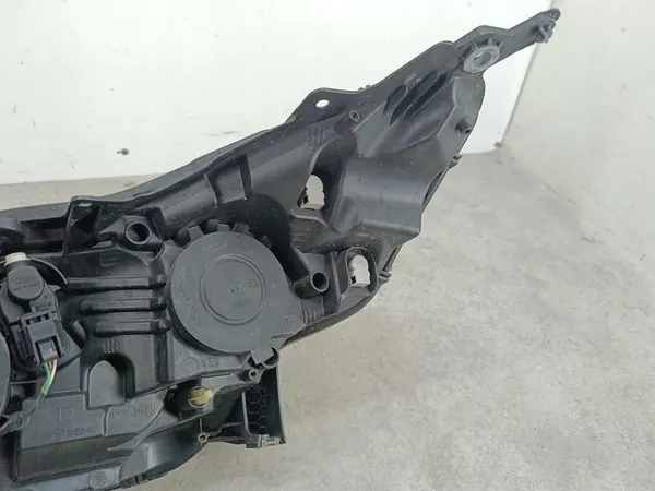 Faros delanteros derecho Peugeot 508 I SW 9678393080 VALEO image 7