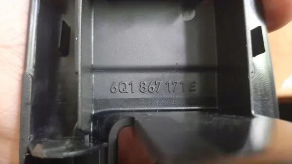 Window Switch VW Polo 9N IV 4 6Q1867171E image 5