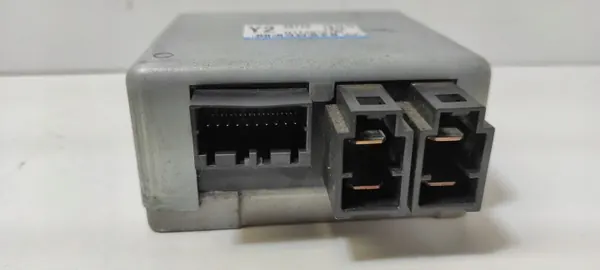 Module direction assistée Suzuki SX4 OEM Q1T25151M image 4