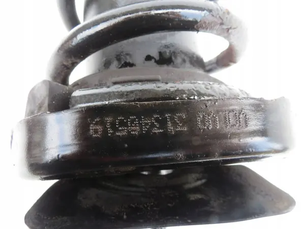 VOLVO S60 II V60 I 2.0 Fjäderfäste 31255537 image 7