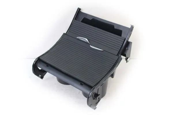 Mukiteline OEM bt-cars-37714 BMW X1 F48 Musta image 3