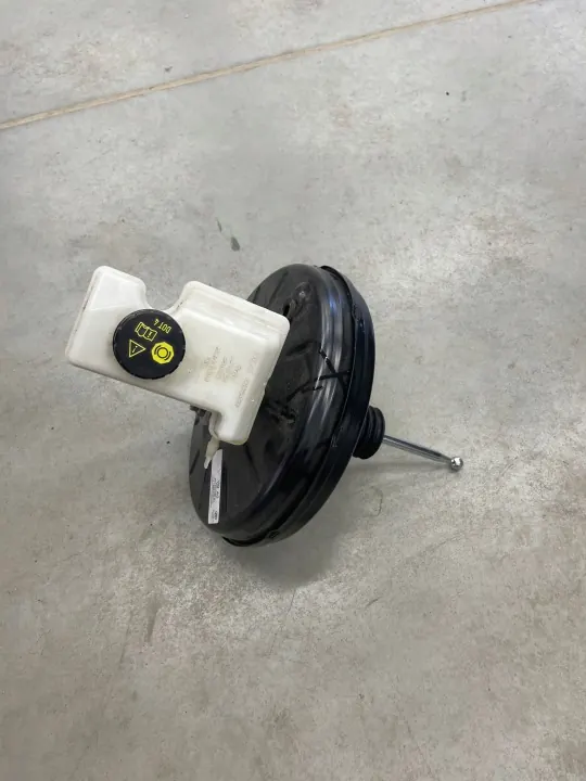 Pompe de servofrein OEM 3Q1614105BJ pour Audi Q3 83A image 2