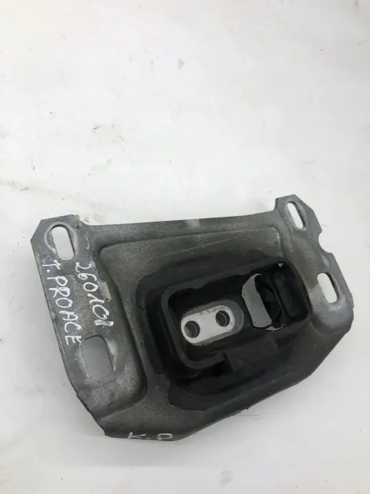 Vaihteiston kiinnitystuki OEM 9813699680 Toyota Proace II:lle image 3