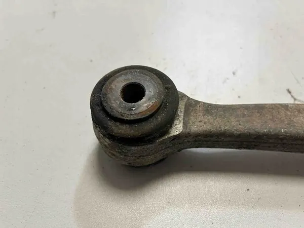 Braccio di controllo posteriore superiore BMW M3 e92 2010 OEM 2283549 image 2