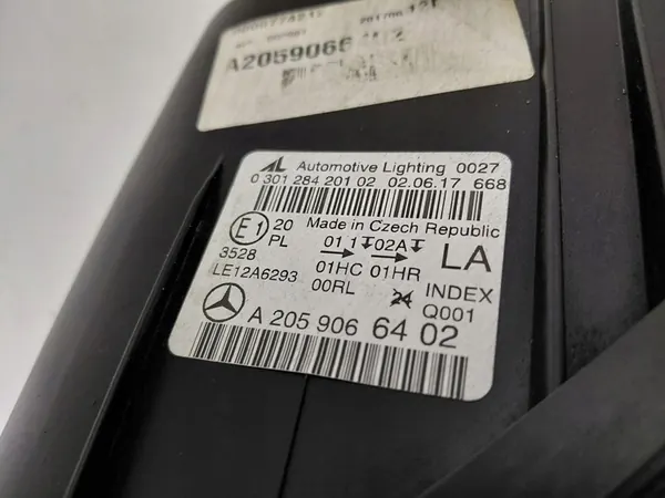 Linker koplamp Mercedes C-Klasse W205 OEM A2059066402 image 3