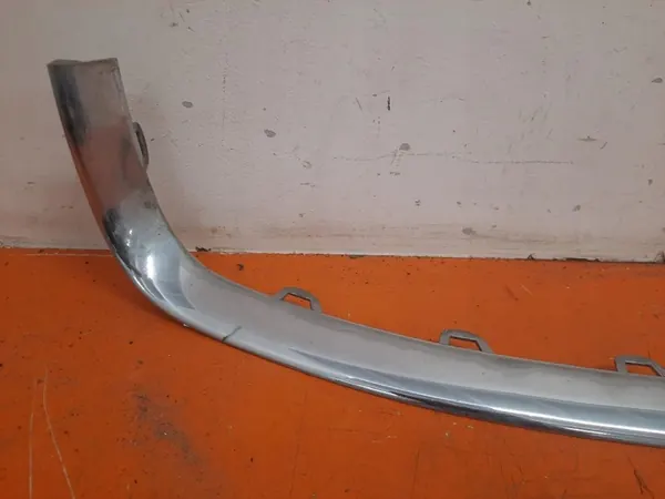 Etupuskuri kromilista Skoda Superb II image 3