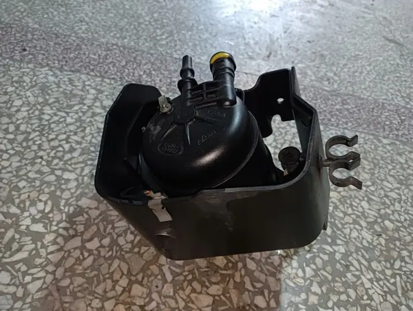 Brandstofffilterhuis OEM C77EA voor Range Rover Evoque image 2