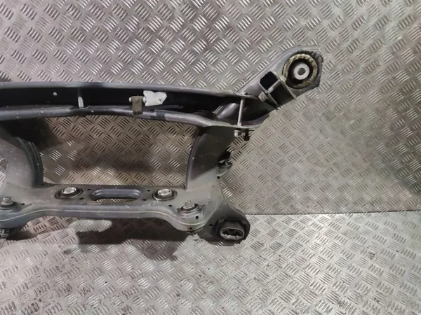 Mercedes-Benz CLS C257 2018 Achterhulpframe OEM 2573509500 image 3