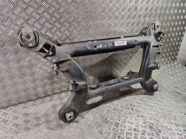 Mercedes-Benz CLS C257 2018 Achterhulpframe OEM 2573509500 image 6