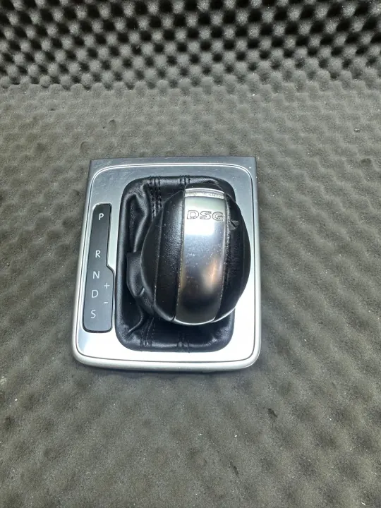 OEM 3AB713203E Manchon de Levier Vitesse Volkswagen image 2