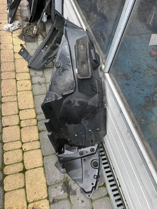 Front Left Wheel Arch Toyota Auris E18 5387602470 image 2