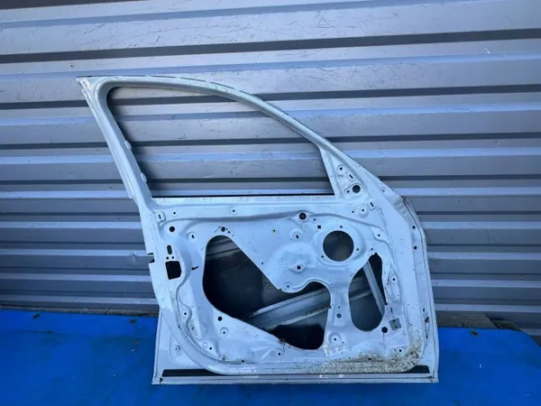 OOR3519 Vänster framdörr för BMW 1-serien F20 image 6