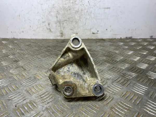 Nissan OE FOB21549 Lagersteunbeugel image 3