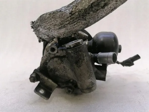 Servostyrningspump Mercedes S63 AMG W221 A0044665701 image 10