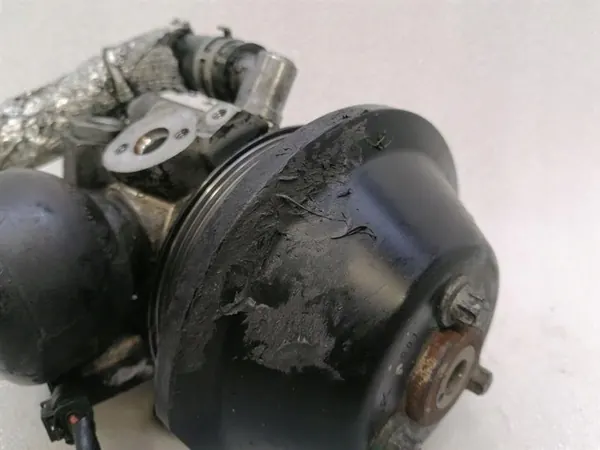 Servostyrningspump Mercedes S63 AMG W221 A0044665701 image 6