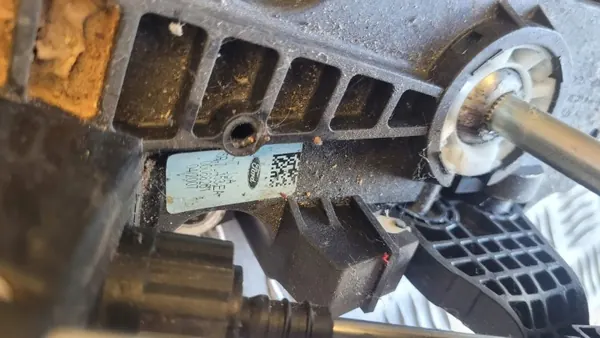 Levier de vitesse Ford Focus 2007 OEM F0604070421 - Occasion image 9