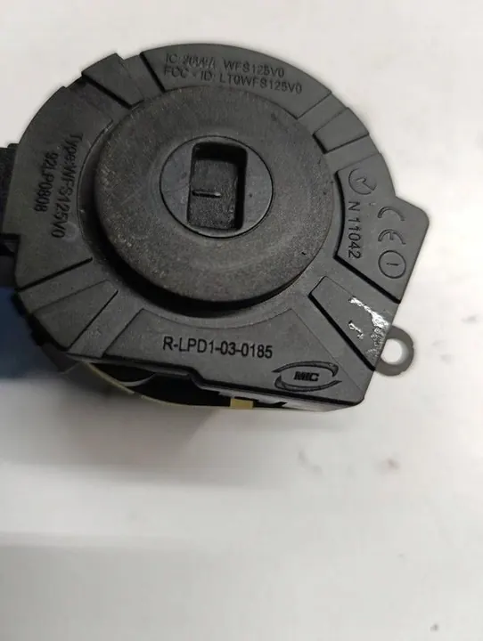 Sytytyskytkin Volvo C30 OE 30659837 image 3