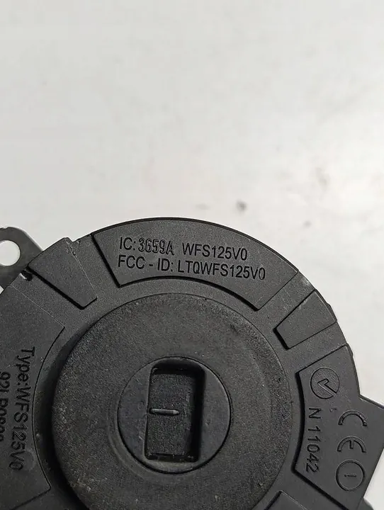 Sytytyskytkin Volvo C30 OE 30659837 image 4