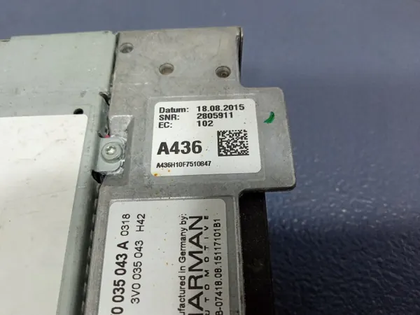 Skoda Superb III MIB2 Radio-Navigationsläsare OEM 3V0035043A image 7