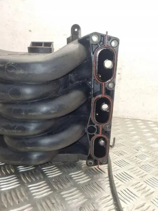 Colector de admisión usado OEM 078133223J para Audi A4 2.8L image 5