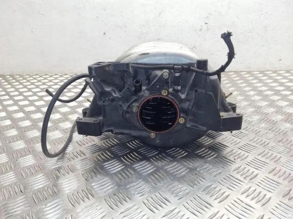 Colector de admisión usado OEM 078133223J para Audi A4 2.8L image 9