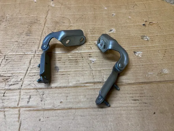 Scharniersatz OEM LJ6B-S42900-AB für Ford Kuga MK3 image 4
