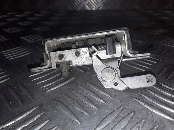 2002 Seat Ibiza Blokada 6l6827505a image 2