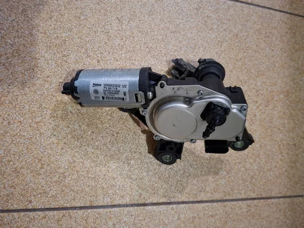 VW Touareg II Heckwischermotor 7P6955711B image 3