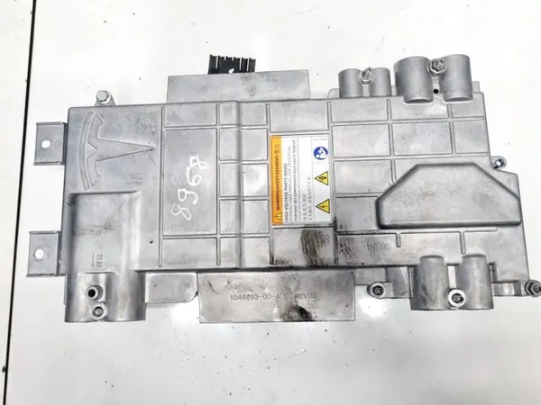 Tesla Model S Spänningsomvandlare OEM 104889300A image 3