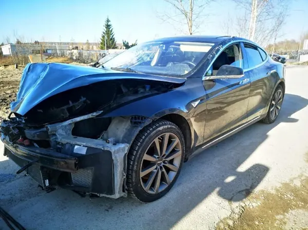 Tesla Model S Spänningsomvandlare OEM 104889300A image 7