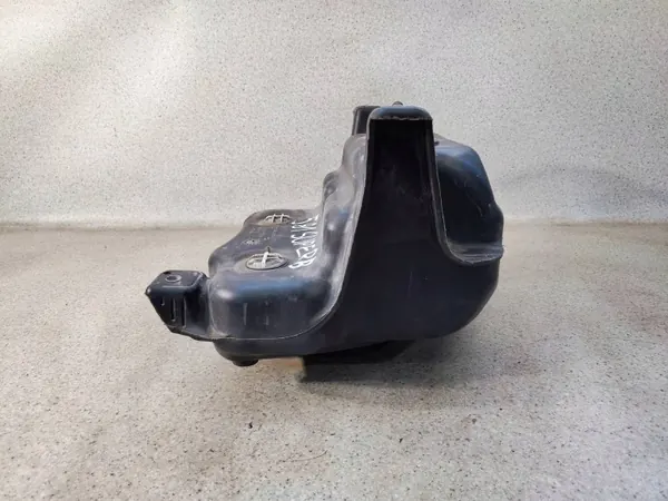 Tanque AdBlue OEM 3Q0131877D para Skoda Superb III 2.0 TDI image 3