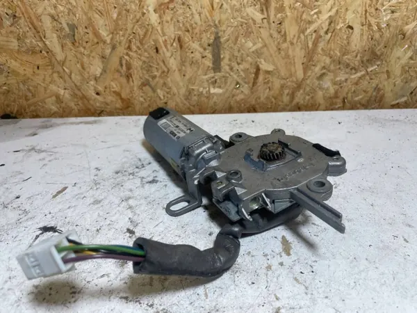 Moteur de toit ouvrant Mercedes-Benz OEM 0390200011 image 3