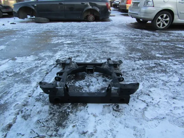 GEELY E245 Vorderachsschwinge OEM 6608013566 image 6