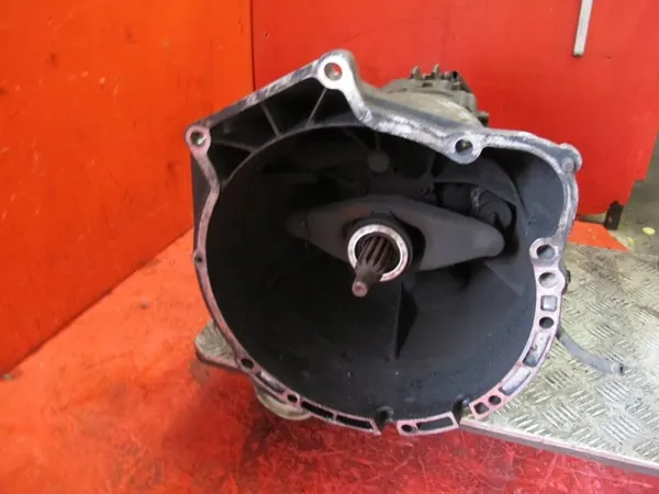 BMW 3 E46 2.0 D Manuaalivaihteisto 1434404 image 3