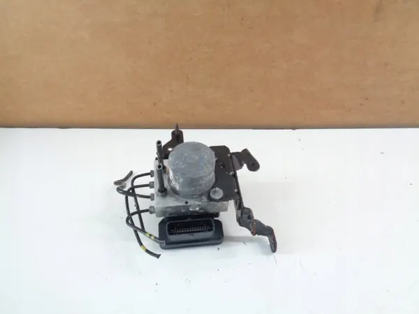 Renault ABS-bromspump OEM 476605297R - Begagnad image 2