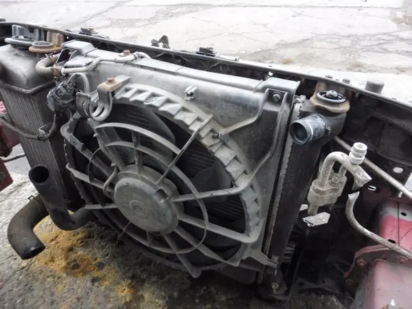 Frontassembly mit Kühlern Kia Pro Cee'd 1.6 CRDI image 10