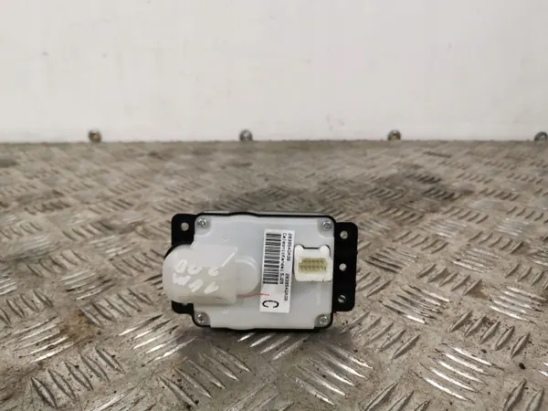 Infiniti Q50 Navigationsmodul OEM FBZ7608 image 4