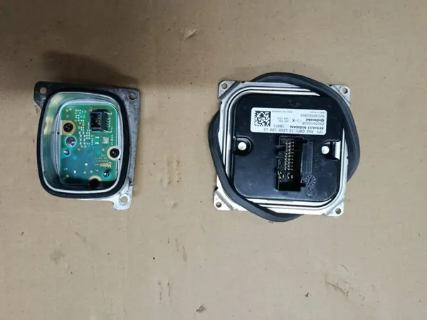 Renault Koleos II Volledig LED Linker Module OEM 260551225R image 3