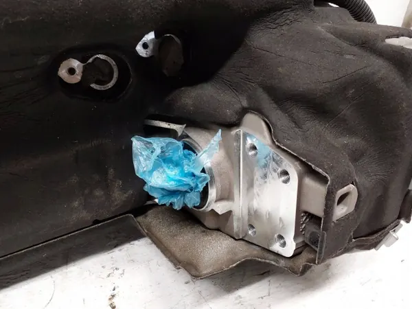 Motor eléctrico trasero BMW OEM 5B60361 para iX1 image 3
