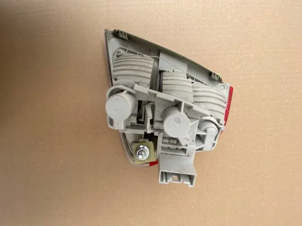 BMW 3 E90 Luz Trasera Izquierda 6937459 OEM image 4
