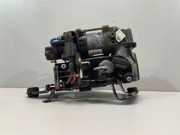 Bomba de suspensão BMW 7 G11 Compressor OEM 6861882 image 2