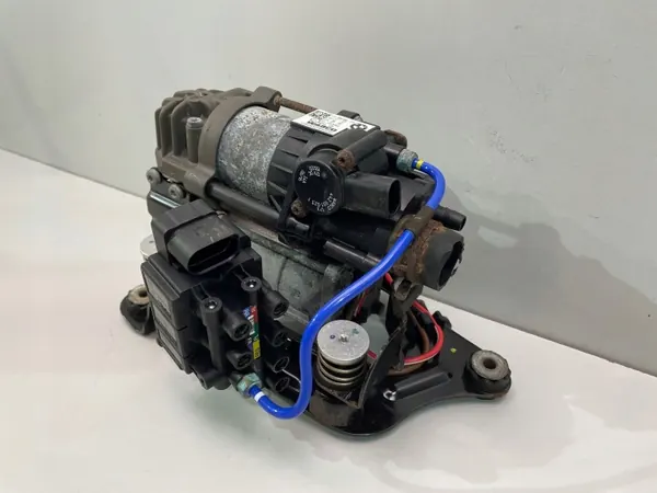 Bomba de suspensão BMW 7 G11 Compressor OEM 6861882 image 6