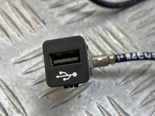 OEM 9251703 USB-Stecker Kabelbaum für BMW image 4