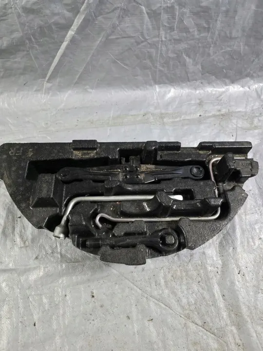 Toyota Prius Plus IV korjaussarja OEM 54777-47070 image 2