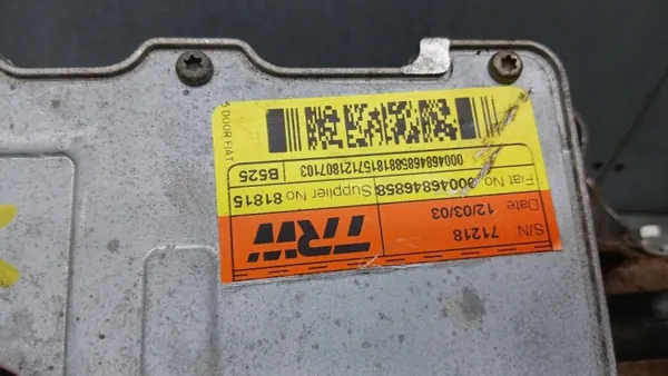 Direction assistée Fiat Stilo 1.8B 01-10R OEM 00046846858 image 3