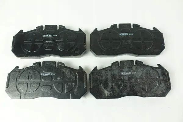 Plaquettes de frein avant OEM 29156 pour MAN TGA image 2