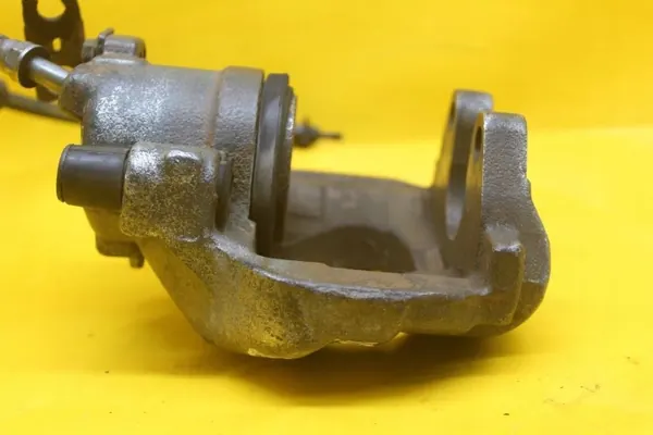 Jarruvasara etu-oikea OEM 812 3064 VW Transporter image 9