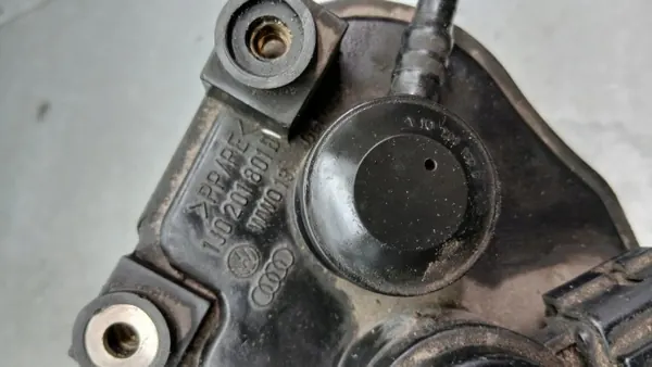 Koolstoffilter OEM 1J0201801D voor Skoda Octavia I image 3