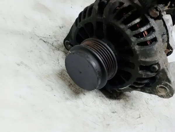 KIA Vaihtovirtageneraattori 37300-4X003 image 3