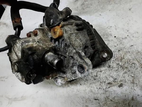 KIA Vaihtovirtageneraattori 37300-4X003 image 5